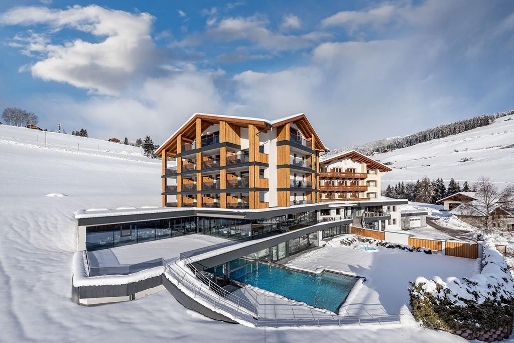 0AED178B28C1B293D86D4D8417E3FB04