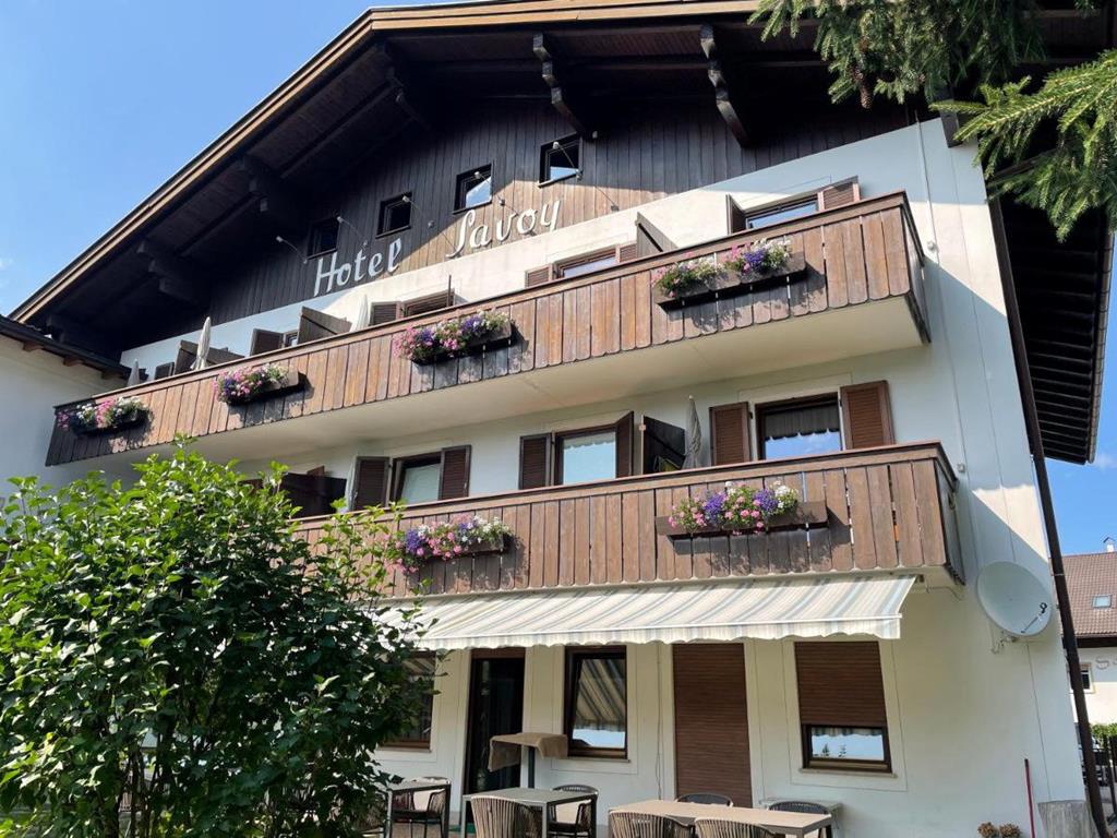 FED87FC083CABA5E354632904AEC571E