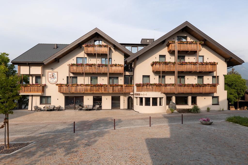 AA73BBC699B989A735A3E41DDBE3335D