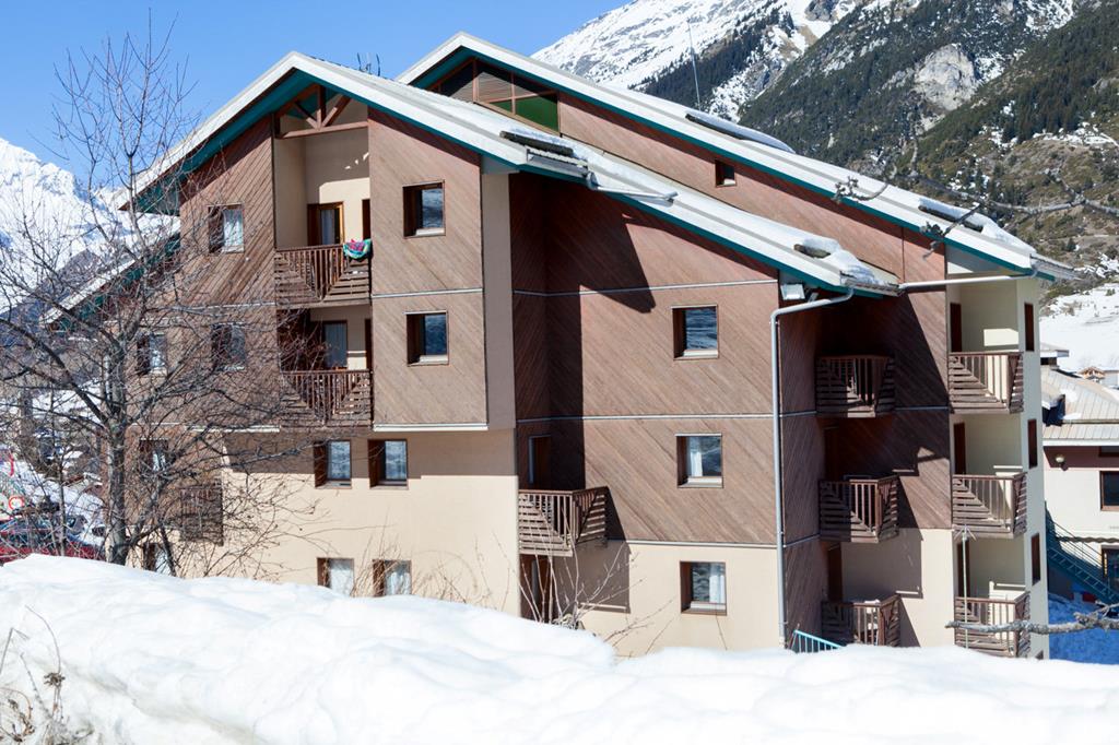 CE2201624AA5D9907B8C07667D1BAD9F