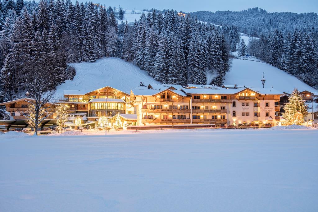 FFBC4E7770BB4591C58FE02A51A3CBA9